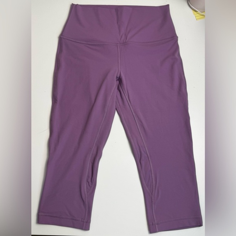 ᯓ★ Lululemon Align High-Rise Crop 21” | Size 6 (Color: Violet Verbena)